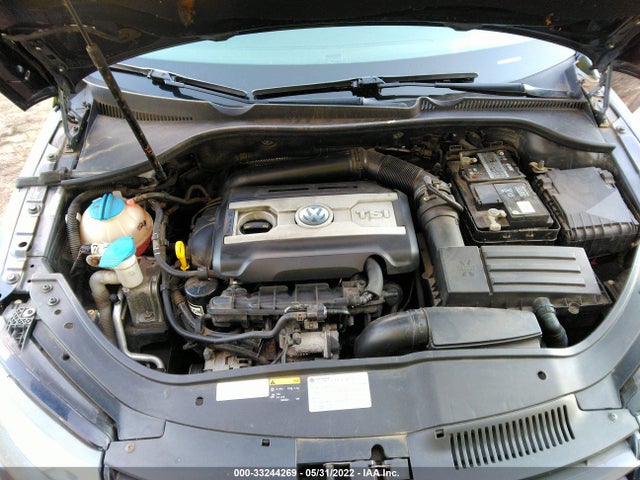 2016 Volkswagen Eos, VIN: WVWBW8AHXGV000126