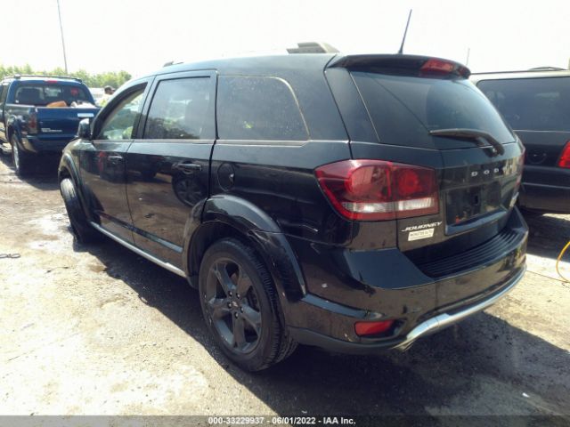 3C4PDCGG8KT763588 Dodge Journey Crossroad