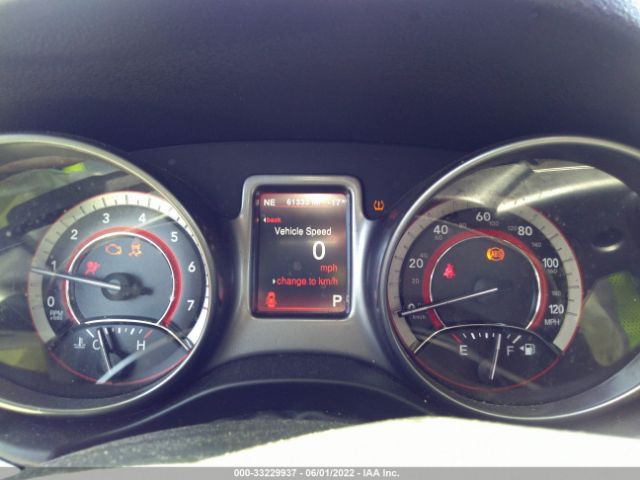 3C4PDCGG8KT763588 Dodge Journey Crossroad