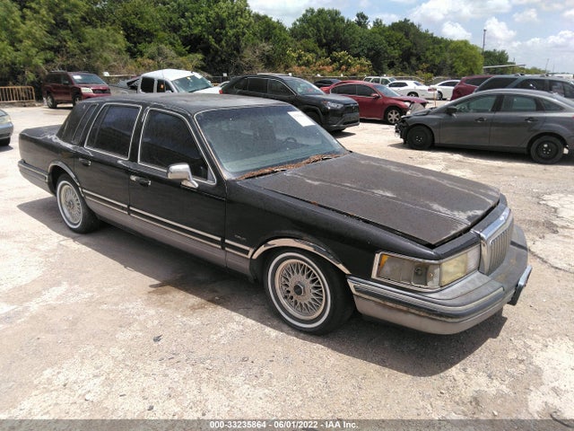 1993 1LNLM82W3PY692859 main image
