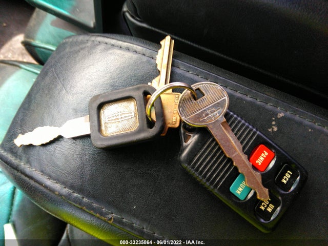 Lincoln Town Car 1993 1LNLM82W3PY692859 Image 3
