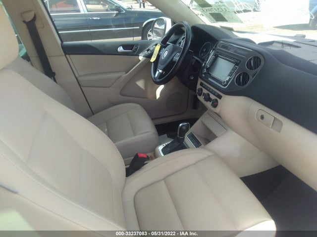 2015 Volkswagen Tiguan, VIN: WVGAV7AX2FW540686