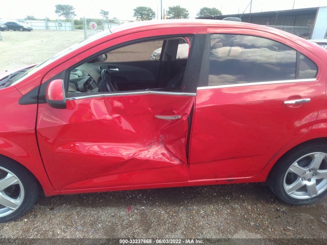 2015 Chevrolet Sonic, VIN: 1G1JE5SB4F4199789