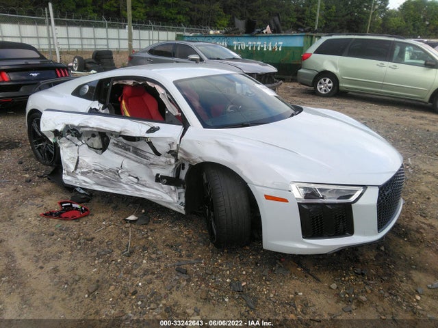 2017 Audi R8, VIN: WUAKBAFX2H7903740