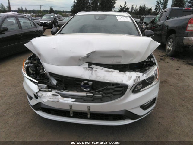 2017 Volvo V60, VIN: YV149MSSXH1336607
