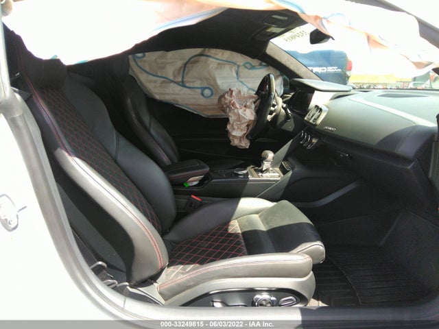 2017 Audi R8, VIN: WUAKBAFX3H7905111