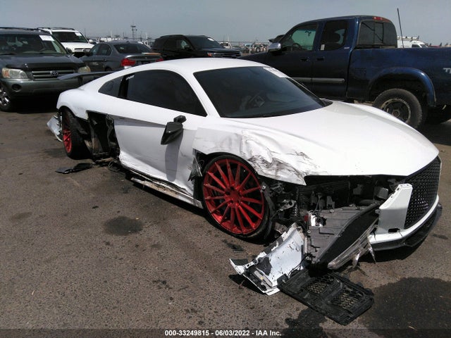 2017 Audi R8, VIN: WUAKBAFX3H7905111
