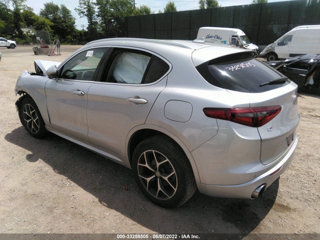 2020 Alfa Romeo Stelvio, VIN: ZASPAKBN4L7C84977