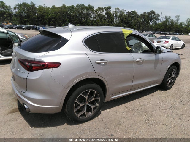 2020 Alfa Romeo Stelvio, VIN: ZASPAKBN4L7C84977