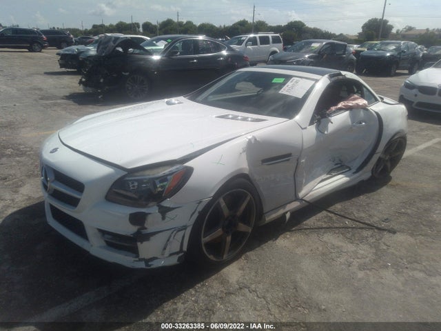 2015 Mercedes-Benz SLK-Class, VIN: WDDPK4HA0FF105565