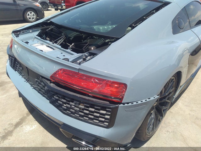 2020 Audi R8, VIN: WUAEEAFX4L7900304