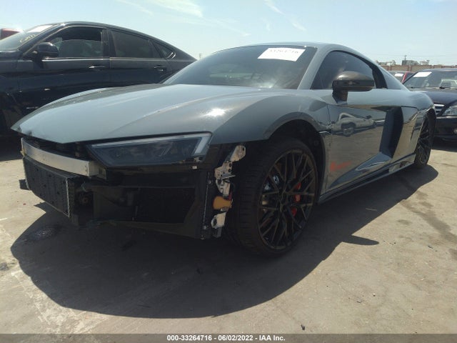 2020 Audi R8, VIN: WUAEEAFX4L7900304