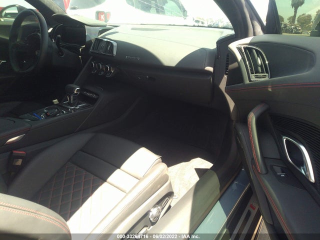 2020 Audi R8, VIN: WUAEEAFX4L7900304