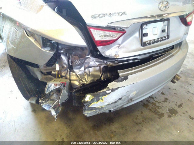 2011 HYUNDAI SONATA VIN: 5NPEC4AB3BH233512