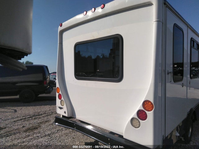 2015 Ford E-Series, VIN: 1FDEE3FL1FDA37632