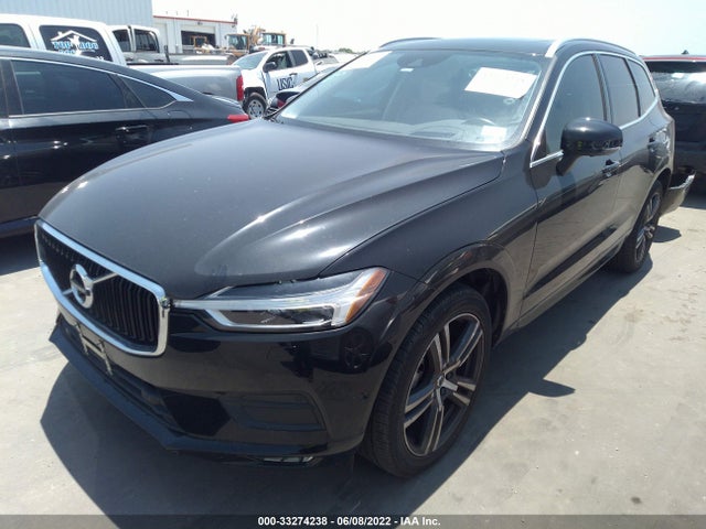 2018 Volvo XC60, VIN: LYV102RK5JB101589