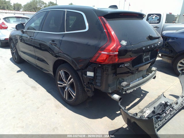 2018 Volvo XC60, VIN: LYV102RK5JB101589