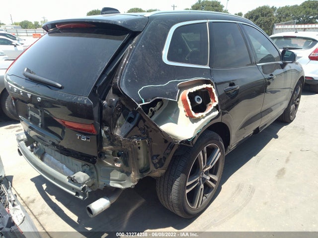 2018 Volvo XC60, VIN: LYV102RK5JB101589
