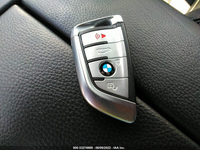 2017 BMW 7 Series, VIN: WBA7E2C56HG740400