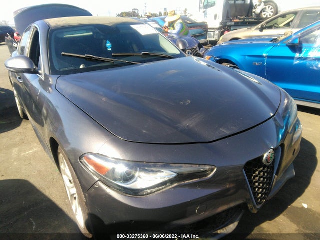 2019 Alfa Romeo Giulia, VIN: ZARFAMBN3K7599967