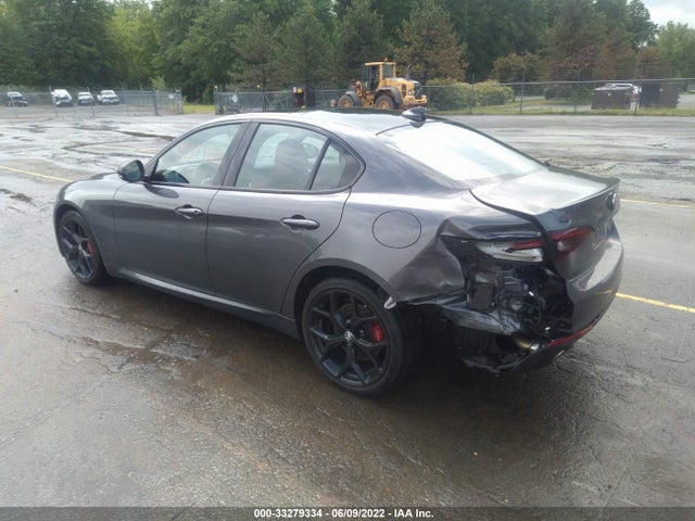 2021 Alfa Romeo Giulia, VIN: ZARFANBN3M7639957