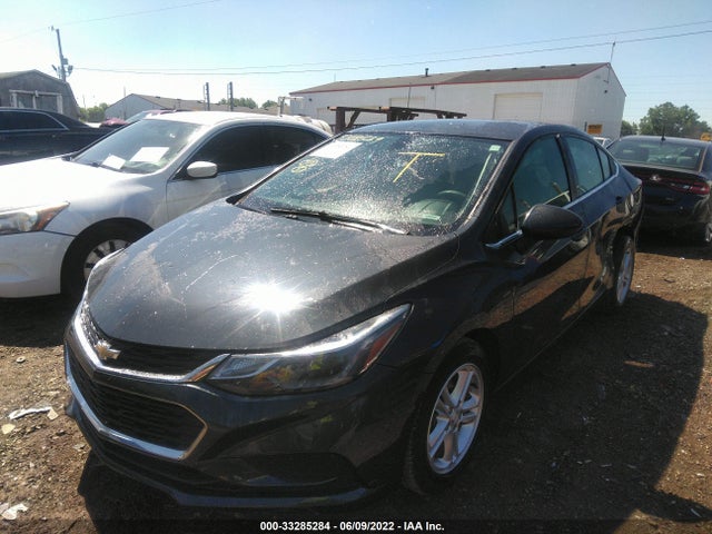 Chevrolet CRUZE LT 2018 1G1BE5SM4J7130744 Image 2