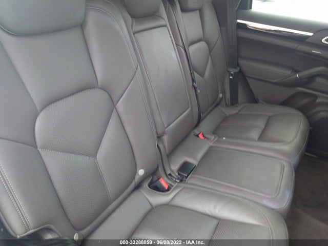 2017 Porsche Cayenne, VIN: WP1AA2A29HKA83908