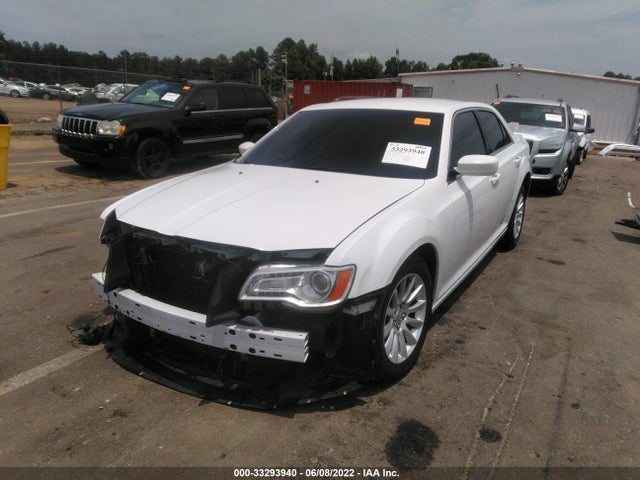 Chrysler 300 2014 2C3CCAAG0EH355277 Image 2