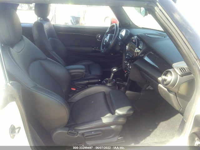 2017 Mini Roadster, VIN: WMWWG9C32H3C82166