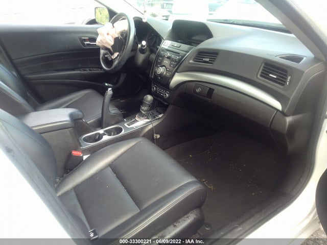 2018 Acura ILX, VIN: 19UDE2F32JA003088