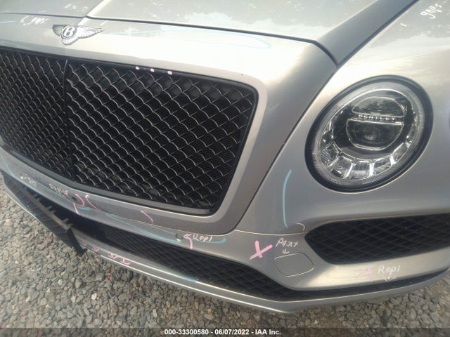 2019 Bentley Bentayga, VIN: SJAAM2ZV2KC024404