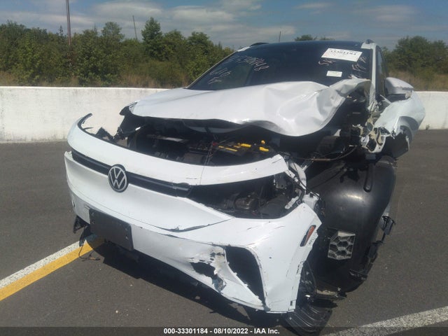 2021 Volkswagen ID.4, VIN: WVGGNPE28MP058188