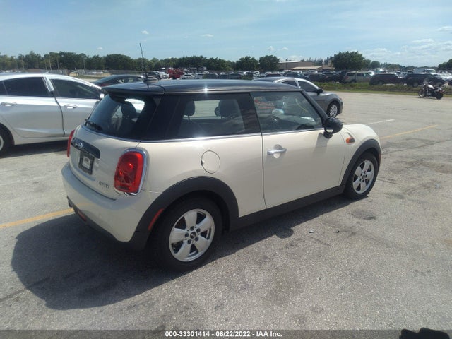 2017 Mini Hardtop, VIN: WMWXP5C36H2G60847