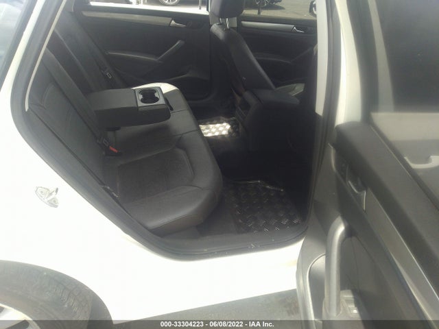 2015 VOLKSWAGEN PASSAT VIN: 1VWAT7A32FC055163