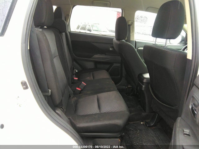 JA4AD3A33EZ013163 Mitsubishi Outlander Se