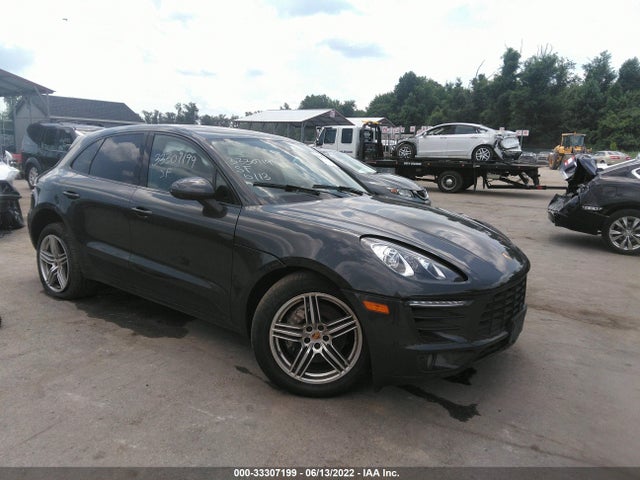 2017 Porsche Macan, VIN: WP1AB2A52HLB13266