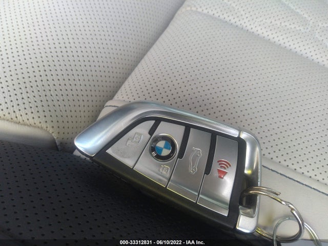 2021 BMW Alpina B7, VIN: 5UXCX6C11M9E41395