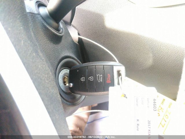 5XYPG4A39HG221239 KIA Sorento 2.4l L