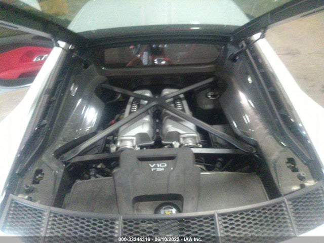 2017 Audi R8, VIN: WUAEAAFX7H7903183