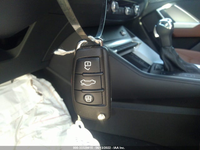 2020 Audi Q3, VIN: WA1EECF36L1111610