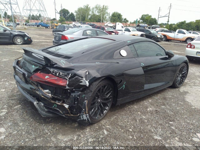 2018 Audi R8, VIN: WUAKBAFX6J7902158