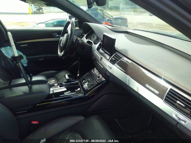 2016 Audi S8, VIN: WUAJ5AFD7GN900321
