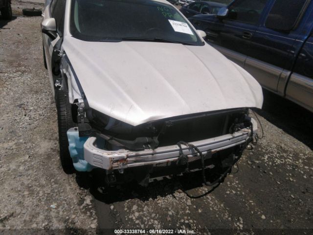 3FA6P0H72HR204078 Ford FUSION SE