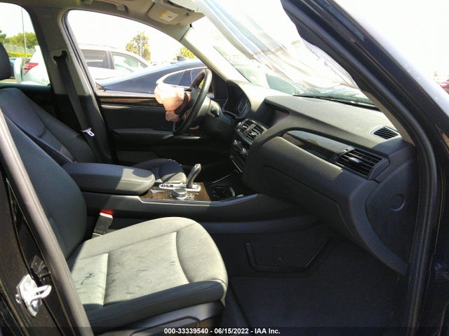 33339540 :رقم المزاد ، 5UXWX9C55H0T03903 vin ، 2017 Bmw X3 Xdrive28i مزاد بيع