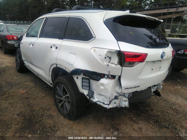 2017 Toyota Highlander, VIN: 5TDJGRFH8HS031121