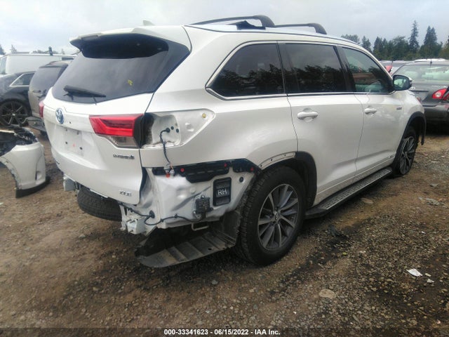 2017 Toyota Highlander, VIN: 5TDJGRFH8HS031121