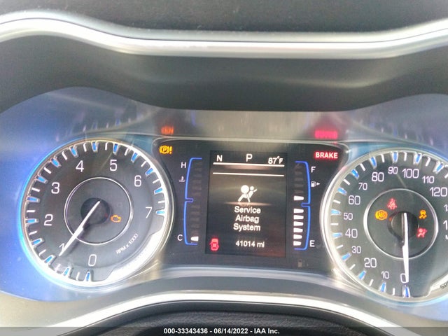Chrysler 200 Limited Platinum 2017 1C3CCCAB5HN500213 Image 7