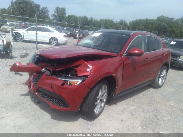 2019 Alfa Romeo Stelvio, VIN: ZASPAKBNXK7C42246