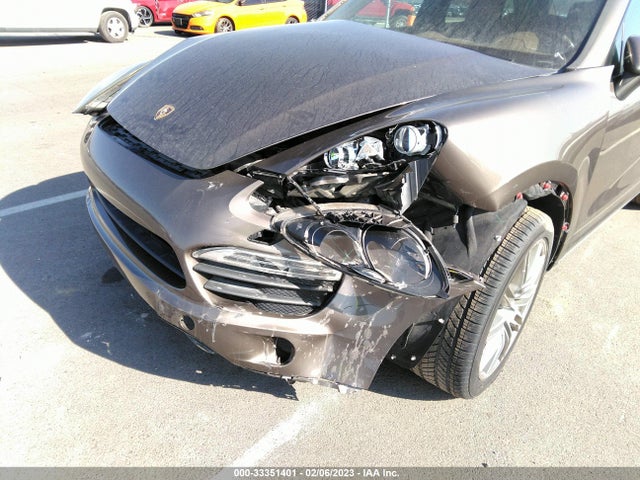2014 Porsche Cayenne, VIN: WP1AB2A23ELA56853