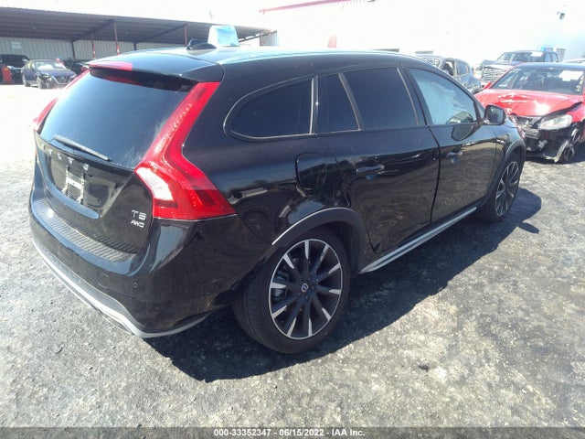 2018 Volvo V60, VIN: YV440MWK8J2048799